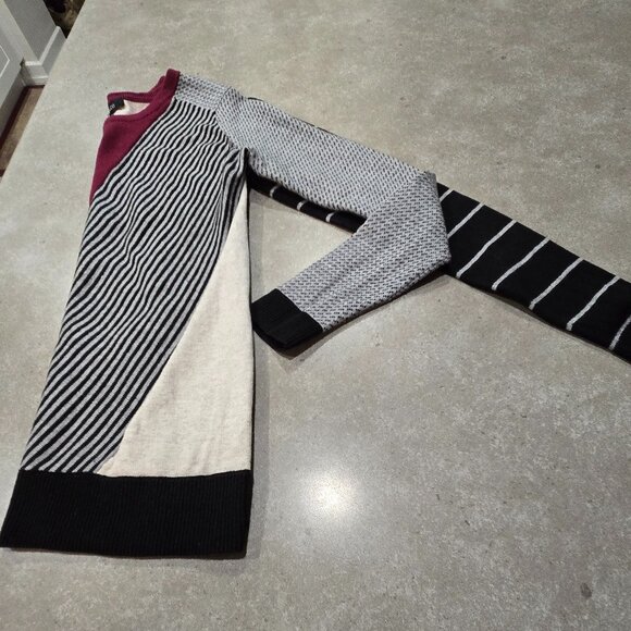 RW&CO. Women's Mixed Multi-Colors/Patterns Long Sleeves Knit Top - Size XS/TP - Picture 9 of 13